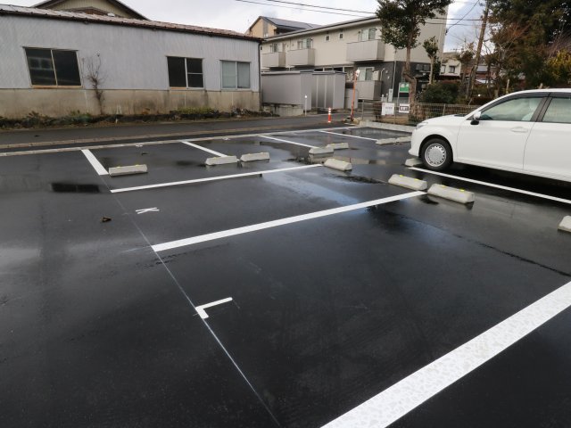 【Ｄ ｒｏｏｍ Ｎｏｒｔｈ Bの駐車場】