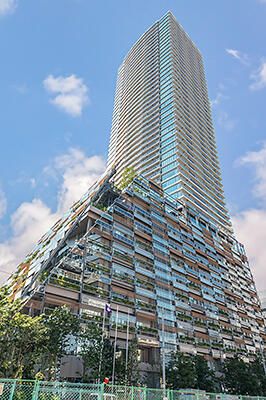 Brillia Tower池袋の建物外観