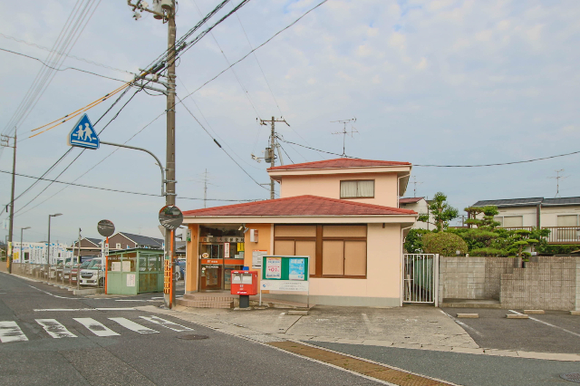 【岡山市中区乙多見のアパートの郵便局】