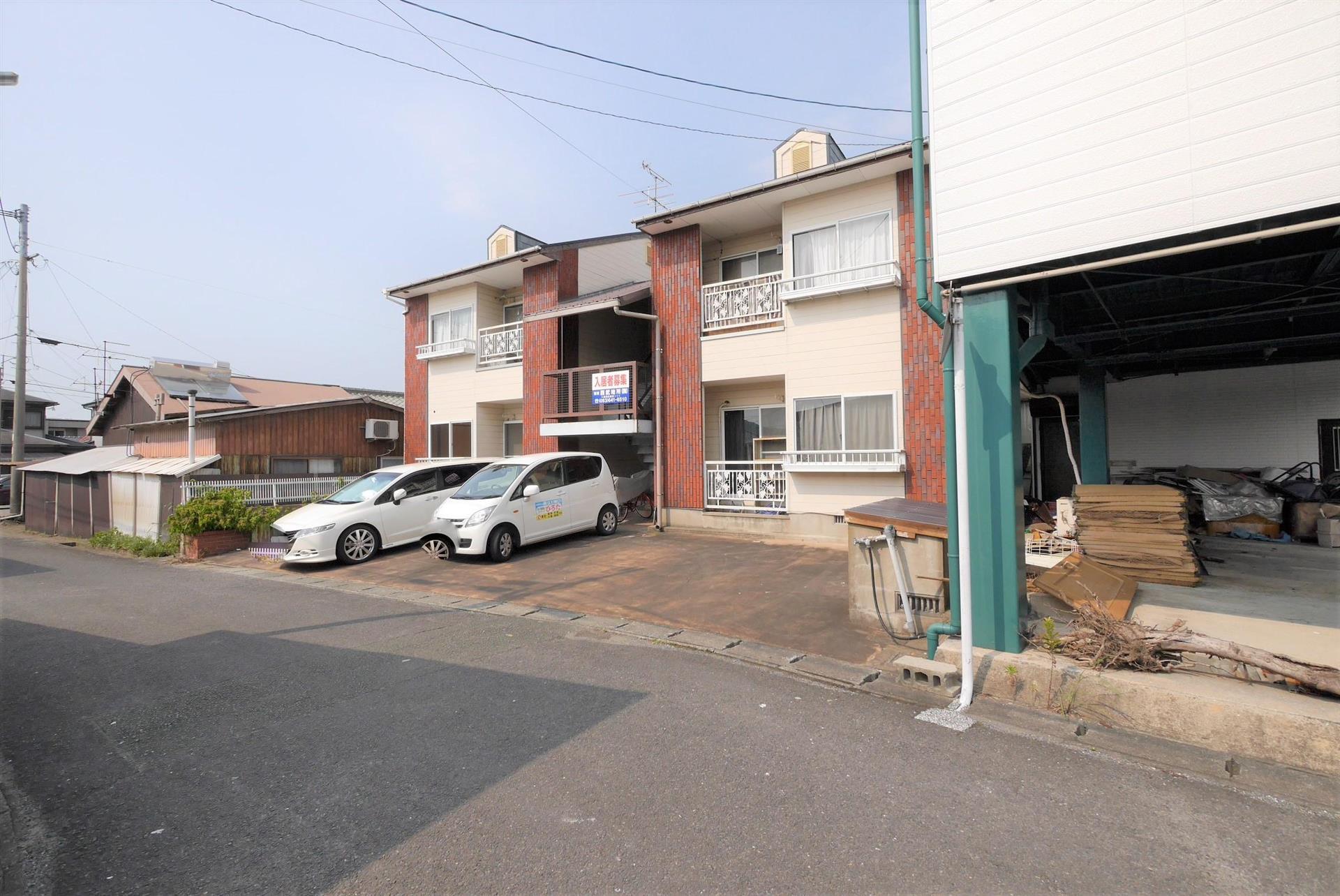 【コーポ谷川の駐車場】