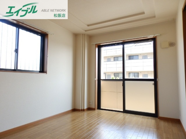 その他部屋・スペース　同物件別室反転写真