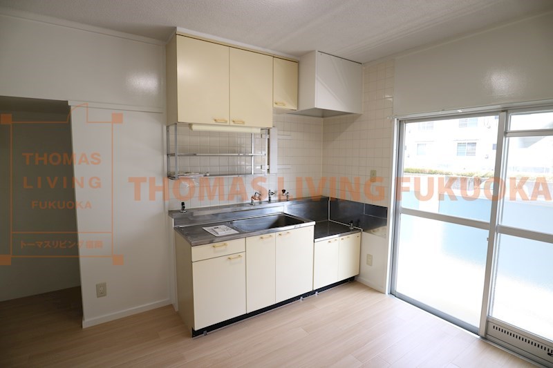 キッチン　写真は同型別物件・現況優先