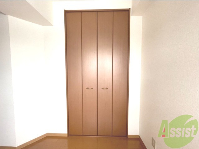 収納　収納はこちらのクローゼットをお使いください。