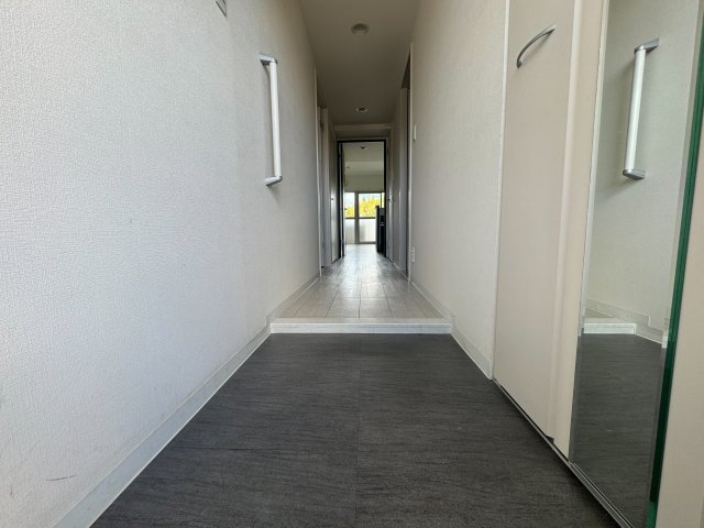 玄関　詳細は、RISUMO江坂本店までお問合せください♪