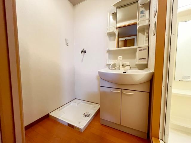 洗面設備　洗髪洗面化粧台