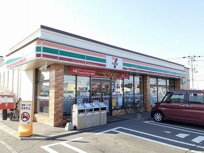 コンビニ　セブンイレブン帯広豊成店（コンビニ）まで100m