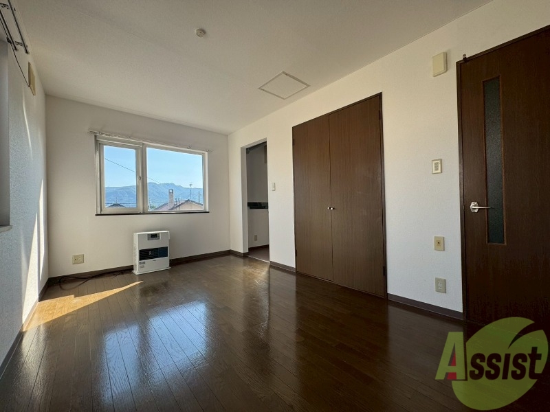 居室・リビング　広くてキレイなお部屋が広がっていて、充実した生活が送れそう。