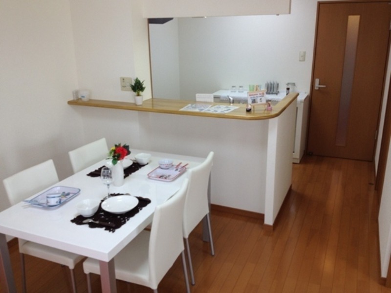 居室・リビング　図面と現状に相違がある場合には現状を優先