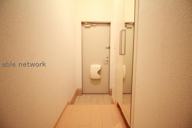 玄関　※201号室参照