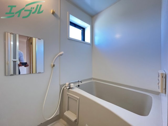 バス・シャワールーム　同タイプの画像です