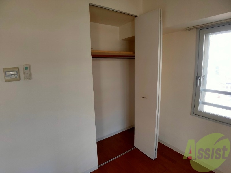 収納　洋室にはクローゼットがあるのですっきり片付きそうです。