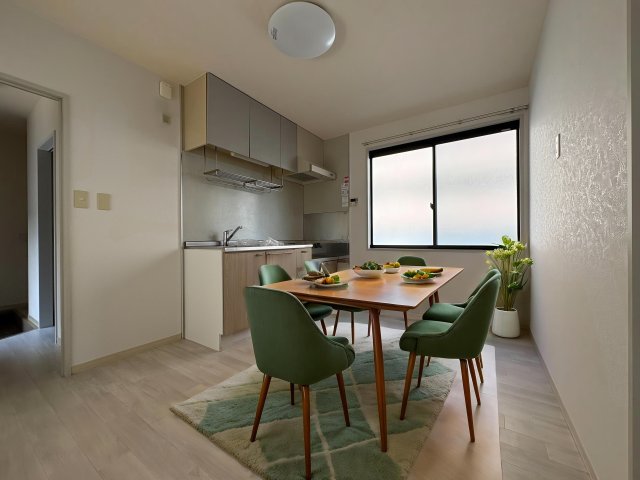 居室・リビング　ＣＧで家具等を配置したもので家具等は含まれません。