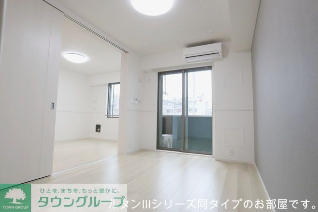 居室・リビング　同施工参考写真