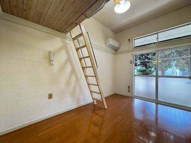 居室・リビング　おしゃれな居間です！