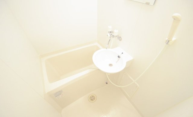 バス・シャワールーム　同物件別号室