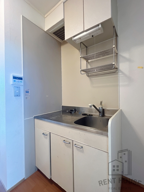 キッチン　クリーニング前の写真です♪