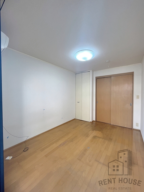 居室・リビング　クリーニング前の写真です♪