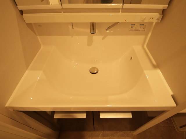 洗面設備　別室の参考写真です。※現況優先