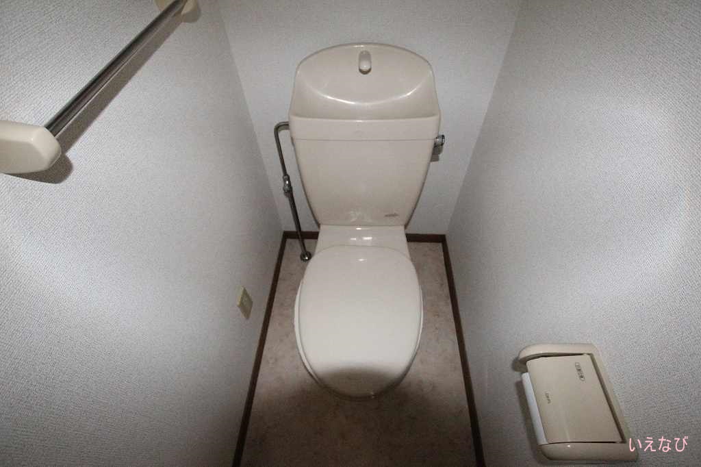 ＪＲ山陽本線 備後赤坂駅 徒歩30分 2階建 築26年のトイレ写真