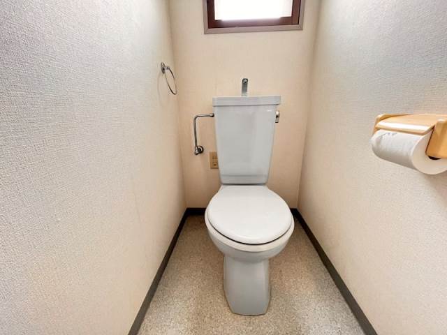 トイレ　別号室