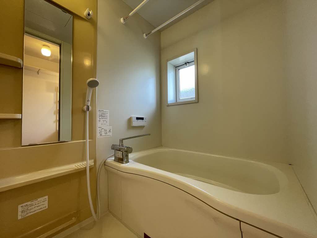 バス・シャワールーム　バスルーム