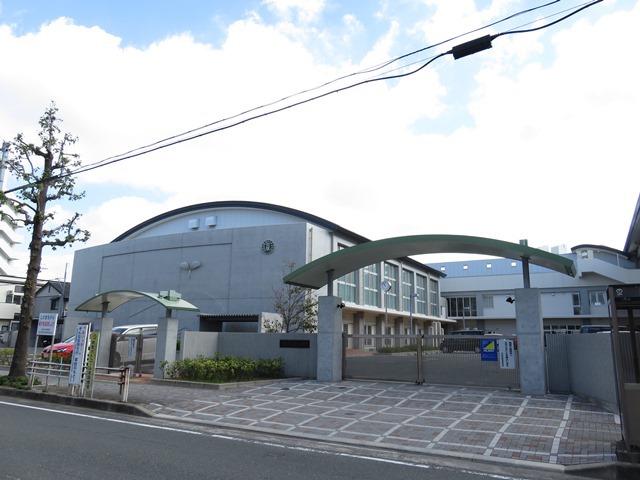小学校　双葉小学校（小学校）まで251m