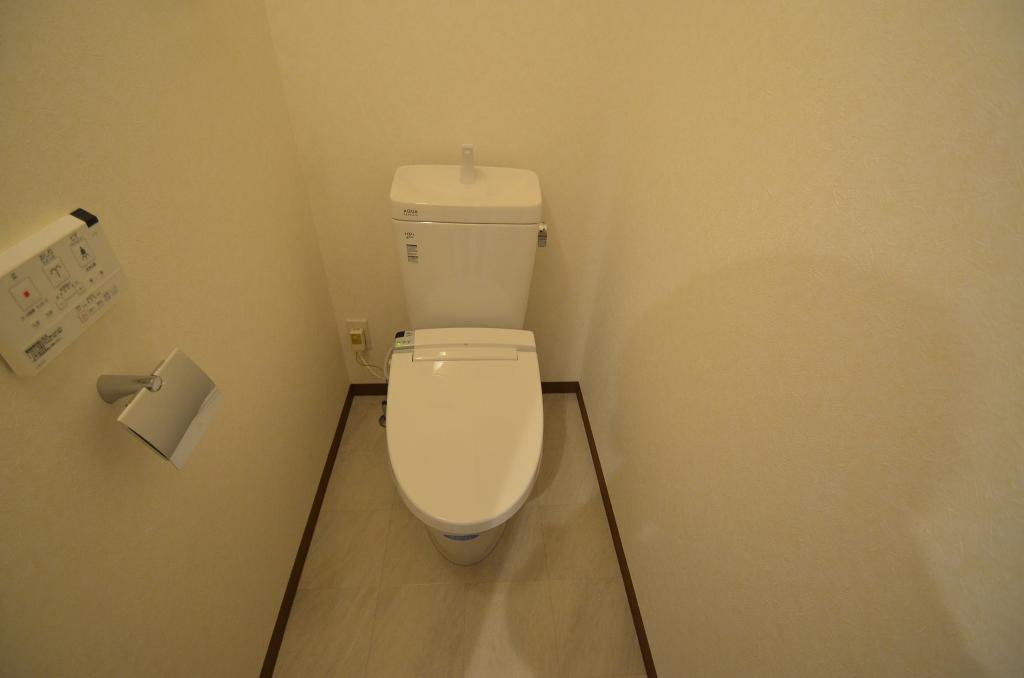 トイレ　シャワー付トイレ