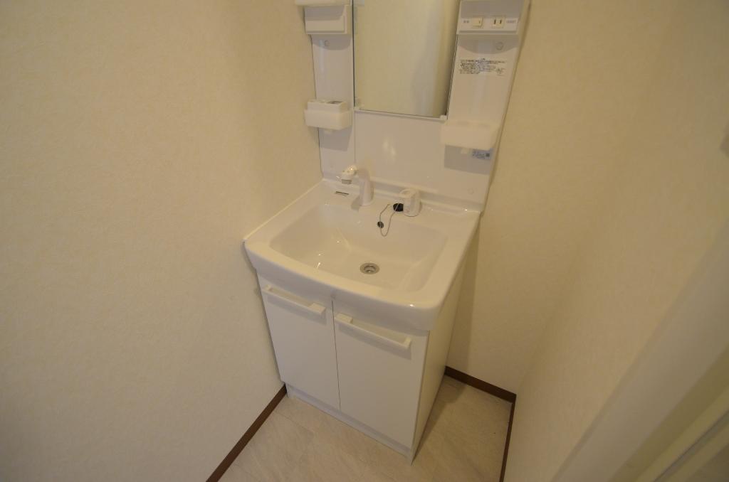 洗面設備　洗髪洗面化粧台