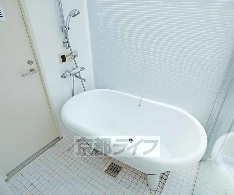 バス・シャワールーム　浴室です。