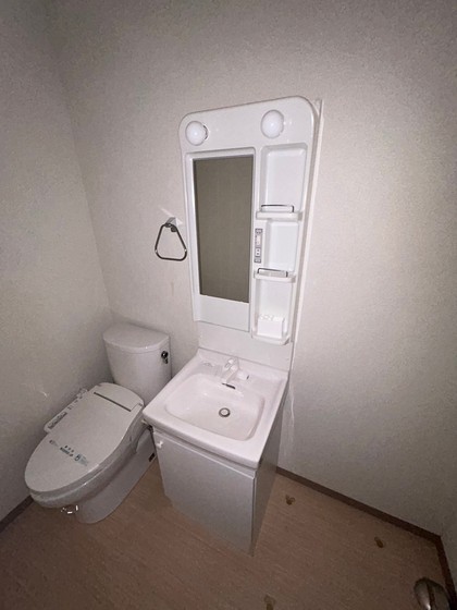 洗面設備　※別部屋の写真です