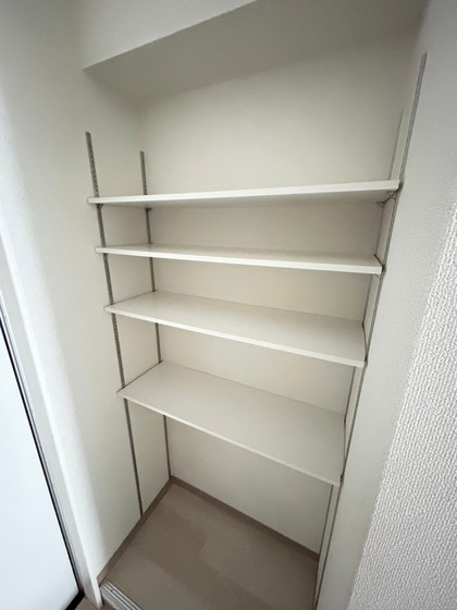 収納　※別部屋の写真です