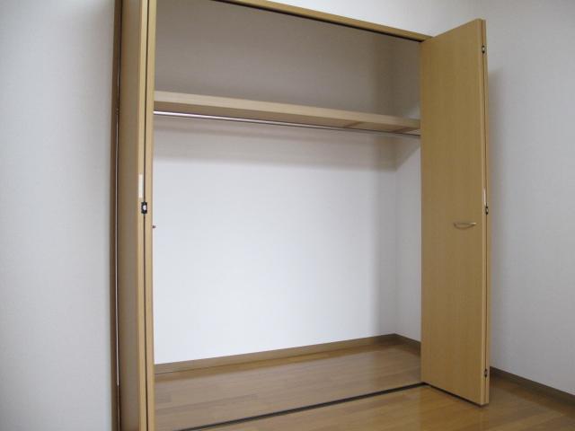 収納　洋室クローゼット