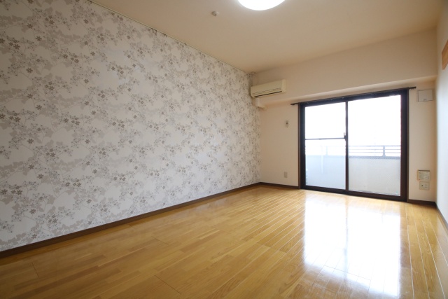 居室・リビング　※別室の参考写真の為、現況優先です。