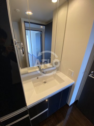 洗面設備　アステリオ北堀江　ザ・メトロタワー　洗面化粧台