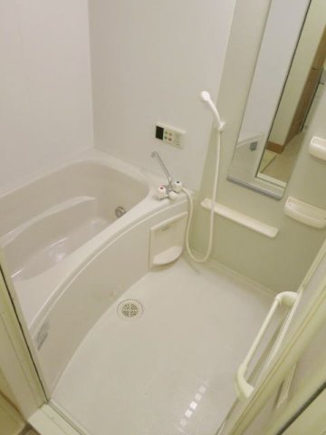 バス・シャワールーム　きれいなお風呂です