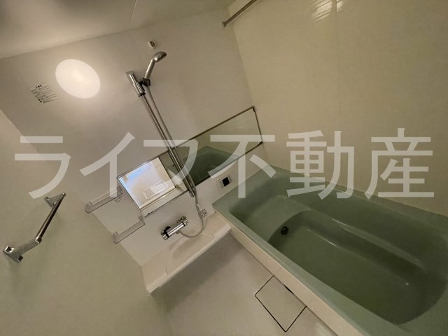 バス・シャワールーム　日々の疲れを癒すお風呂付です