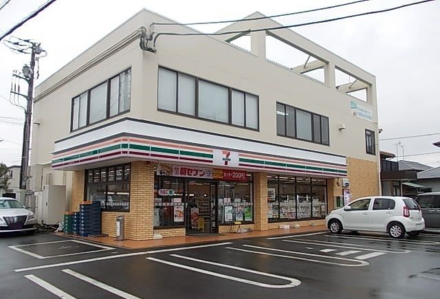 コンビニ　セブンイレブン南鴨宮店（コンビニ）まで550m