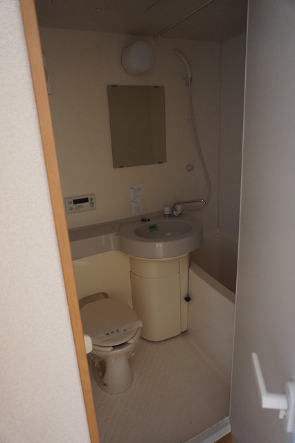 洗面設備　洗面ボウルもついているので、ここで洗顔できますね☆