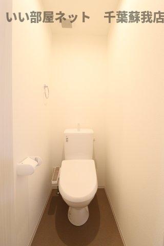 トイレ　清潔感のあるトイレです