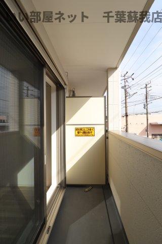バルコニー　お洗濯にも便利なバルコニー付き