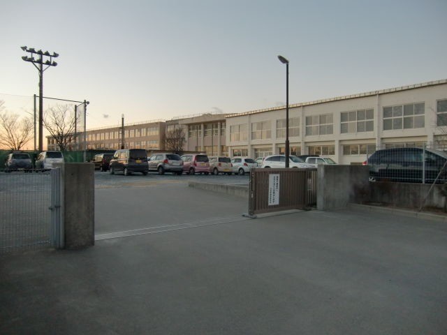 中学校　浜松市立可美中学校（中学校）まで2246m