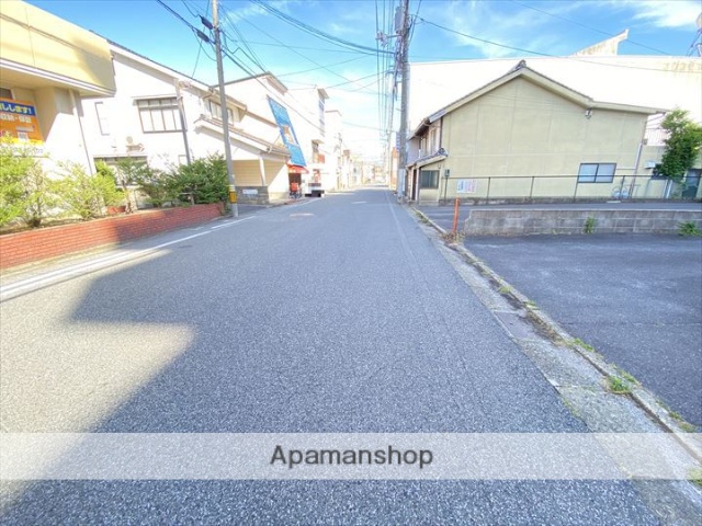 その他　前面道路（その他）まで0m