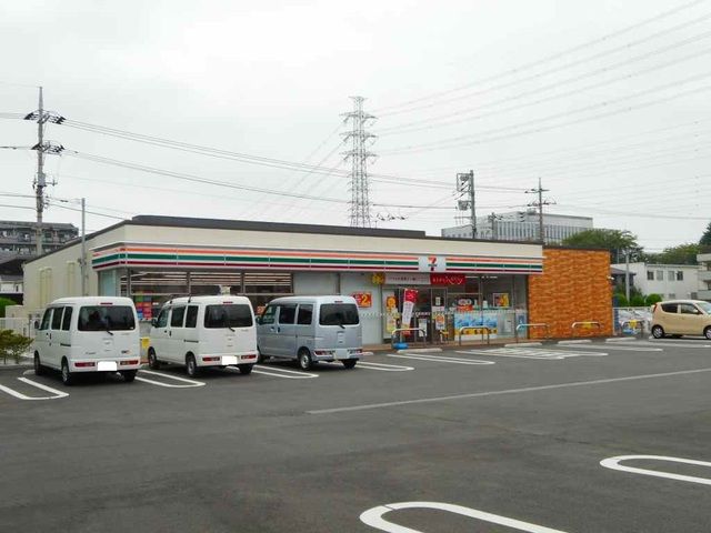 コンビニ　セブンイレブン（コンビニ）まで500m