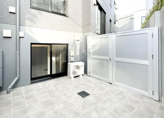 バルコニー　テラス