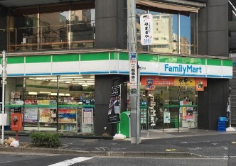 コンビニ　ファミリーマート 神田駅北店（コンビニ）まで160m