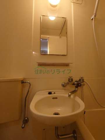 洗面設備　別部屋の参考写真です。