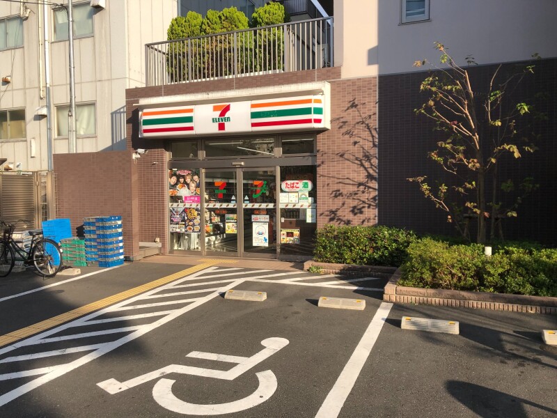 コンビニ　セブンイレブン板橋1丁目店（コンビニ）まで119m