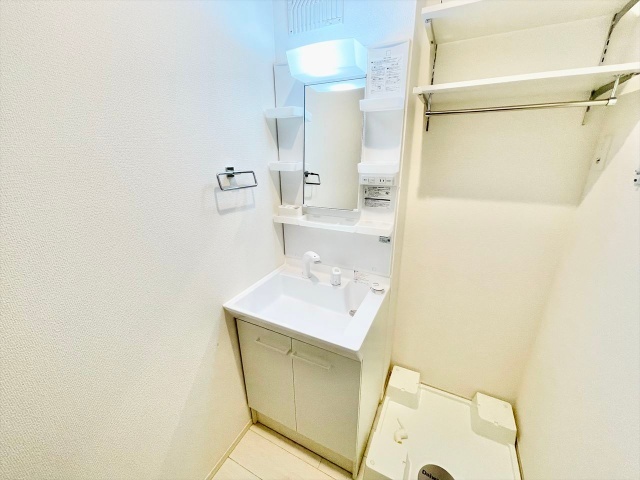 洗面設備　同一建物内２０２内装写真転載