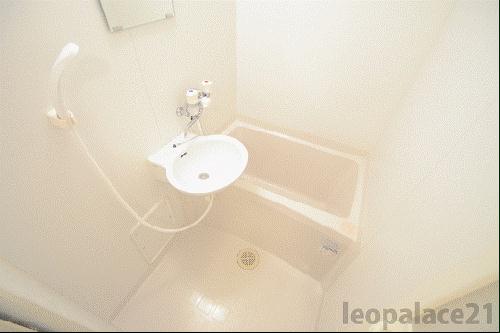 バス・シャワールーム　備品や設備仕様は号室等により異なります現地をご確認下さい。