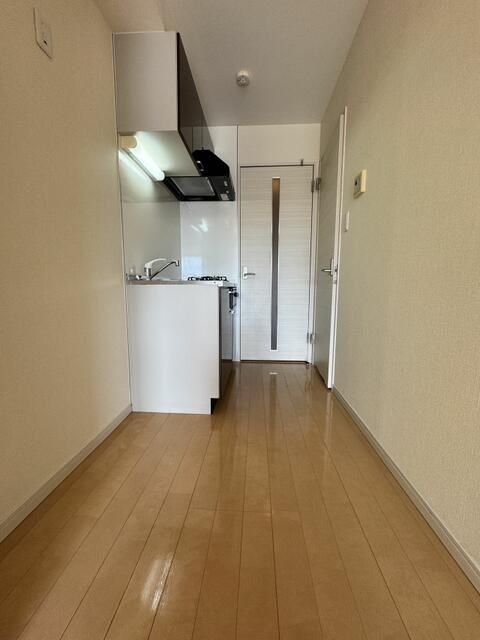 キッチン　清潔感のあるお洒落な居室